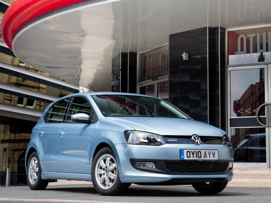  Volkswagen Polo 5-Door BlueMotion 2010 года  (UK) (фото 10 из 11)